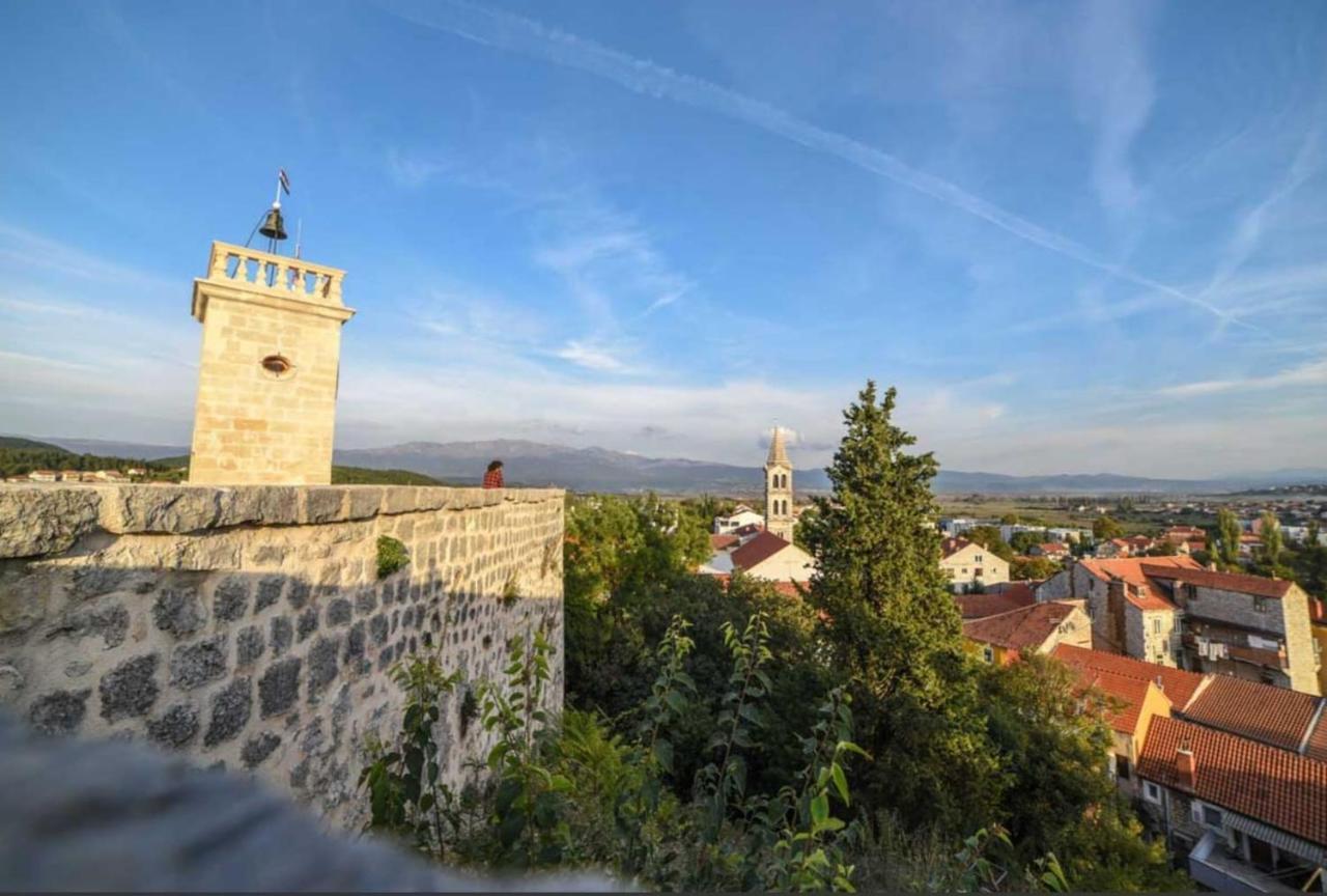 Apartman Gluic Sinj Kültér fotó