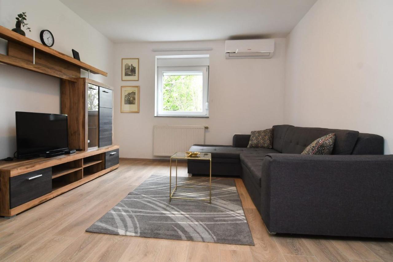 Apartman Gluic Sinj Kültér fotó