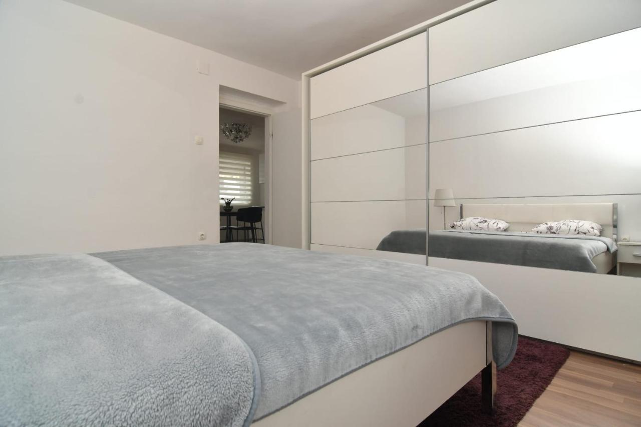 Apartman Gluic Sinj Kültér fotó